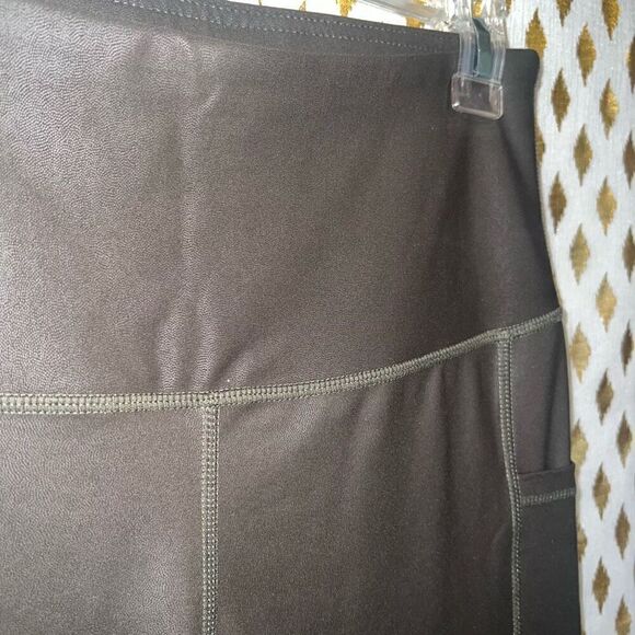 Olive army green Live electric athletic compression leggings size M - Picture 3 of 6